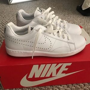 Nike Tennis Classic